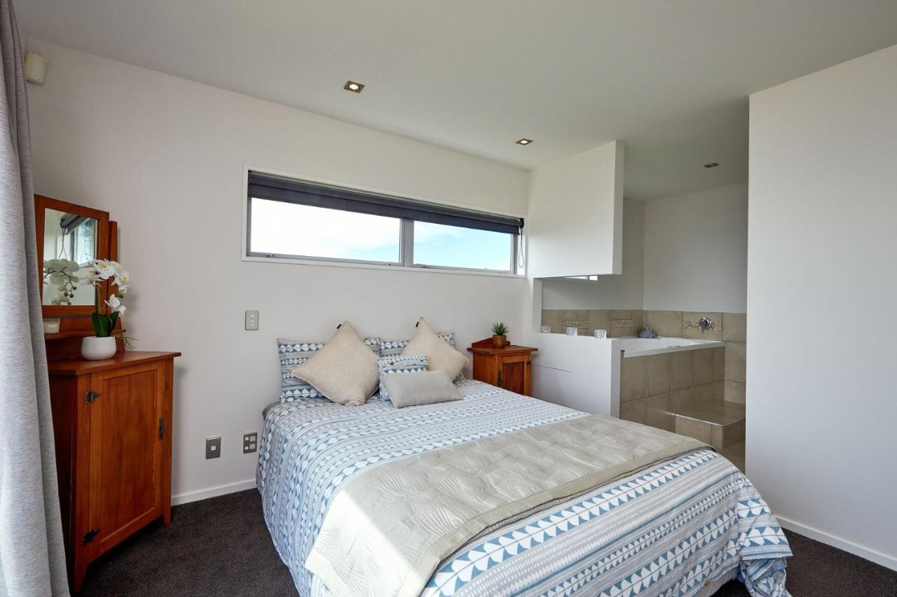 Bellbird Scenic Retreat - Views Of Alps And Ocean Villa Kaikoura Exteriör bild